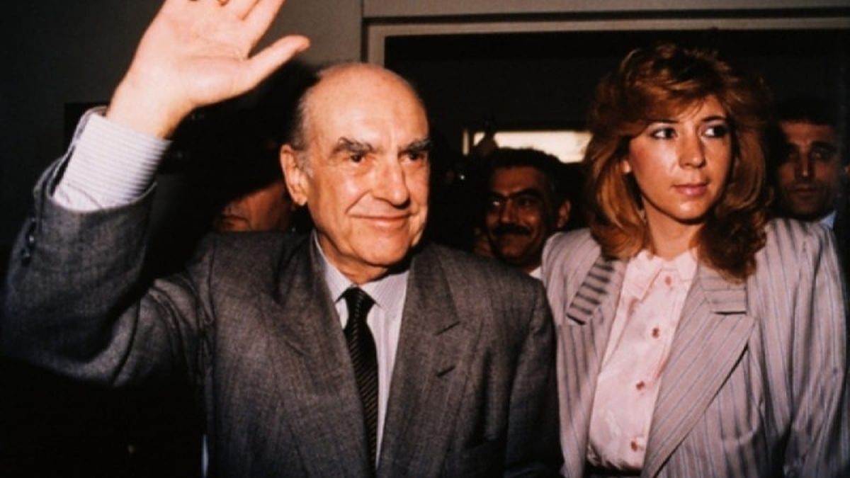 Εκείνος 77 και αυτή…: Τόσα χρόνια διαφορά ηλικίας είχε η Δήμητρα Λιάνη από τον Ανδρέα Παπανδρέου