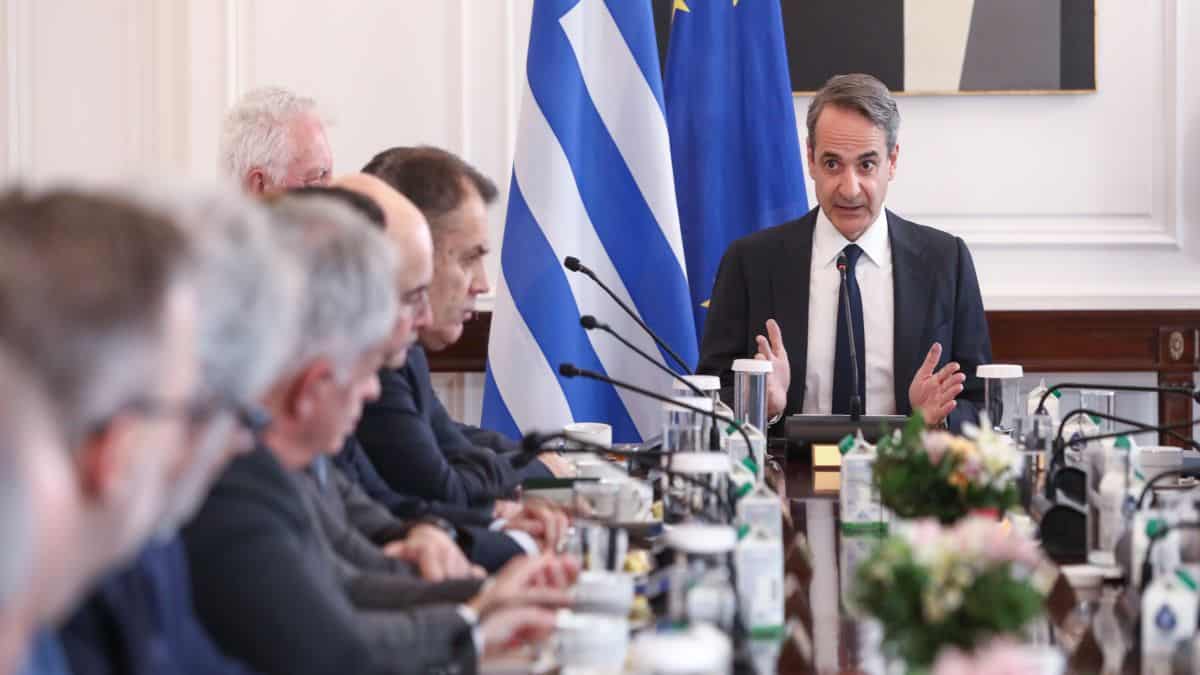 Μητσοτάκης για Τέμπη: «Αναλαμβάνω την ευθύνη…» – Η εισήγηση του πρωθυπουργού στο υπουργικό συμβούλιο (Video)
