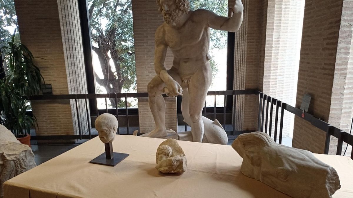 Γλυπτά του Παρθενώνα: Το Βατικανό παρέδωσε στην Ελλάδα τρία θραύσματα