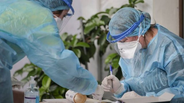Έκτακτη ανακοίνωση ΕΟΔΥ: 89 θάνατοι από κορωνοϊό και 95 διασωληνωμένοι