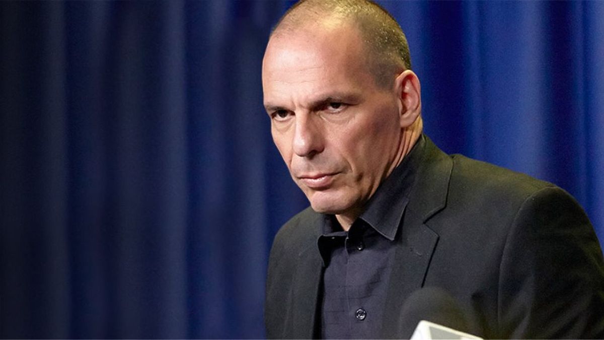Ανάρτηση «λάβρος» από Βαρουφάκη – «Αντίθετα με τους 57 νεκρούς, αναρρώνω»