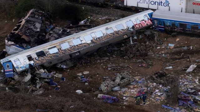 Τραγωδία στα Τέμπη: Έρευνα στα γραφεία του ΟΣΕ πραγματοποίησε η Τροχαία Λάρισας
