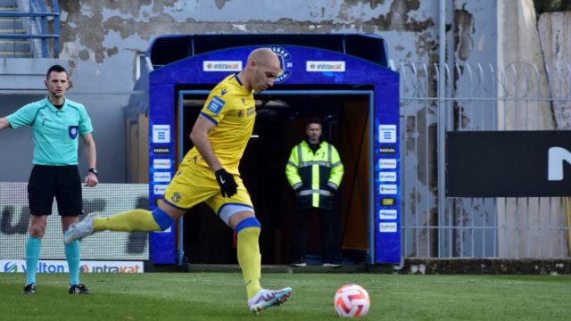 Αστέρας – Παναιτωλικός 2-1: Το γκολ του Άλβαρες στο 90′ έδωσε τη νίκη στους Αρκάδες