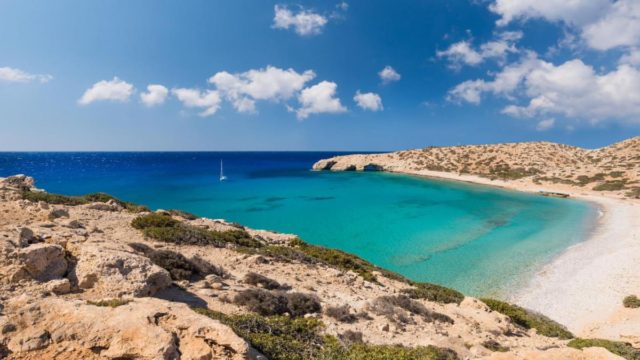 Το ελληνικό νησί που «ξελογιάζει»: Βρίσκεται στην Κρήτη και συνδέεται με έναν από τους δημοφιλέστερους αρχαιοελληνικούς μύθους