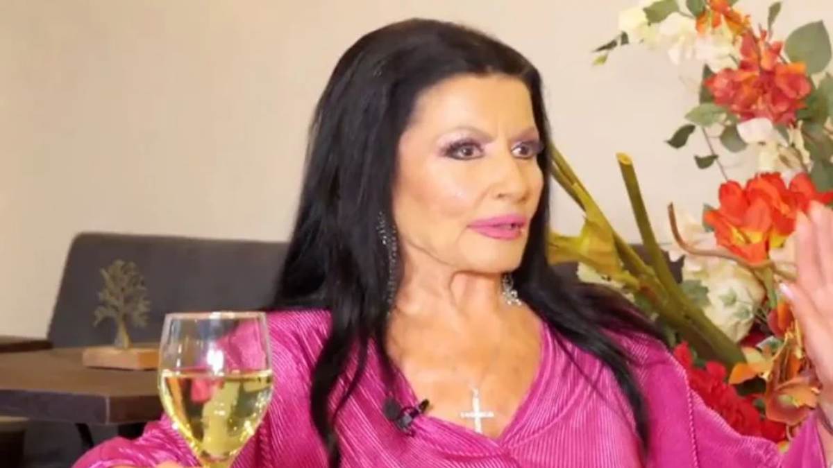 Εξομολόγηση «βόμβα» από Ζωζώ Σαπουντζάκη: «Το ιδανικό για μένα είναι να φύγω από τη ζωή…»
