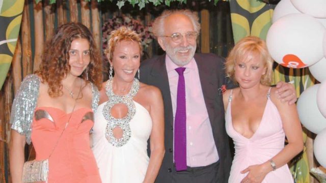 Η διαθήκη της Ζωής Λάσκαρη: Τι κληρονόμησαν Μάρθα Κουτουμάνου και Μαρία – Ελένη Λυκουρέζου