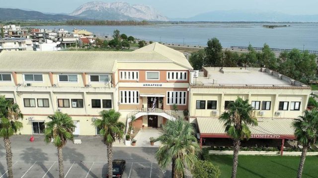 Μεσολόγγι: Δύο αδέλφια «κονταροχτυπιούνται» για τη θέση του δημάρχου