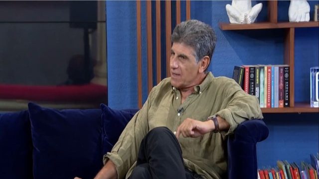 «Μπουρλότο» από τον Γιάννη Μπέζο: «Κι εγώ μπορεί να έχω καταχραστεί τη θέση μου…»