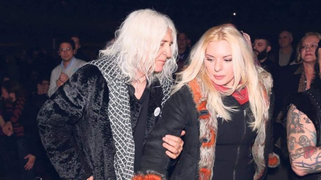 Όλα στη φόρα για Καρβέλα – Πάνια: Αυτή η γυναίκα ήταν το τρίτο πρόσωπο στο γάμο τους!