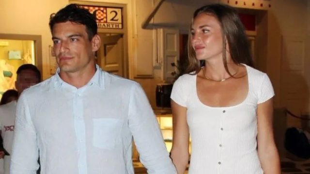 Σύγκρουση τρένων στα Τέμπη: Από θαύμα γλίτωσε πρώην παίκτρια του Survivor – «Καθαρά από τύχη αλλάξαμε τα εισιτήριά μας»