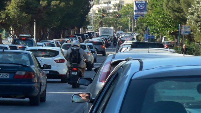 Κυκλοφοριακό κομφούζιο: «Κόλαση» στον Κηφισό – Πού αλλού υπάρχουν καθυστερήσεις (χάρτης)