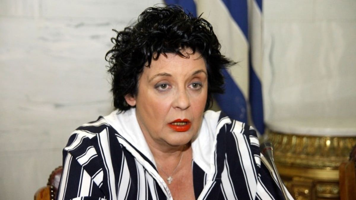Λιάνα Κανέλλη: «Έτσι αγόρασα τη βίλα στην Εκάλη» – Τα 90.000.000 δραχμές και το δάνειο