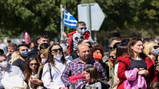 «Βόμβα» από τα Μερομήνια: «Τρίγωνο 25ης Μαρτίου, Πάσχα, Πρωτομαγιάς με φαινόμενα που…»