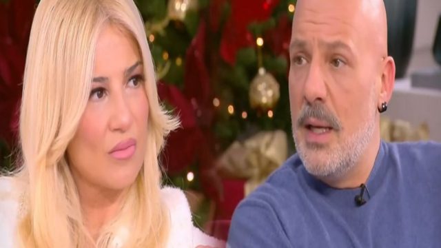“Βέλη” Νίκου Μουτσινά κατά Φαίης Σκορδά: «Επειδή βγαίνεις στην τηλεόραση…» (Video)