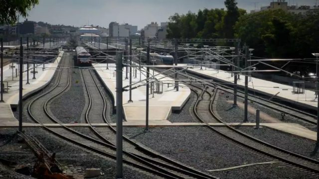 Μπαίνει στις ράγες ο Προαστιακός! Ποια είναι η επικρατέστερη ημερομηνία και πώς θα λειτουργήσει πάλι (Video)