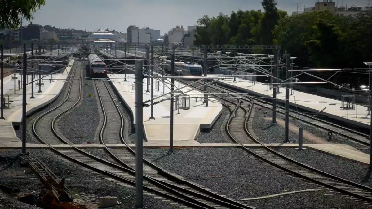 Μπαίνει στις ράγες ο Προαστιακός! Ποια είναι η επικρατέστερη ημερομηνία και πώς θα λειτουργήσει πάλι (Video)