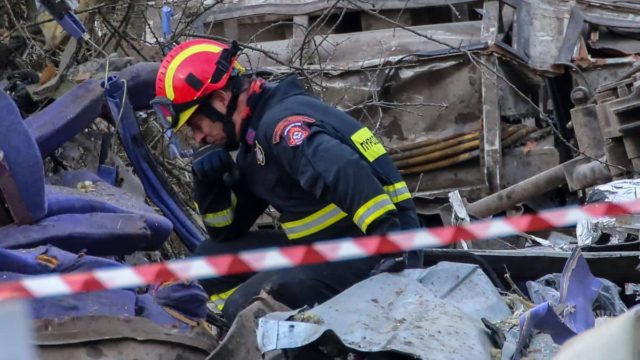 Σύγκρουση τρένων στα Τέμπη: Απόλυτη φρίκη! Κάποιοι δεν θα βρεθούν ποτέ λόγω εξαΰλωσής τους