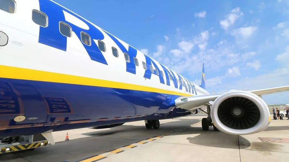 H Ryanair τρελάθηκε: Απίστευτη προσφορά με εισιτήρια από 15 ευρώ για το εξωτερικό!