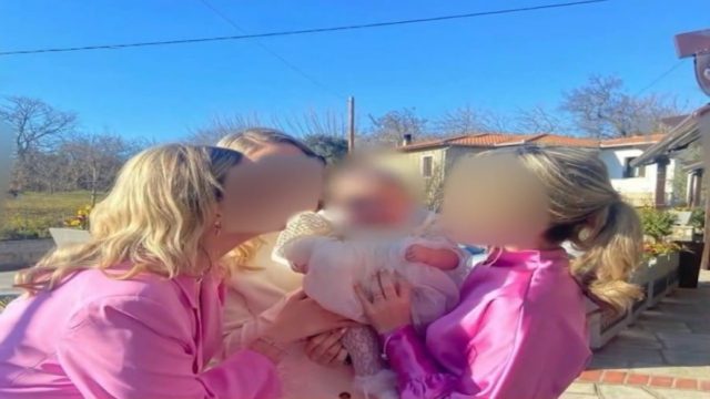 Τραγωδία στα Τέμπη: Τραγική αποκάλυψη για τις δίδυμες και την ξαδέρφη τους – «Αναγνωρίστηκαν από κολιέ και βραχιόλια! Δώρα από την οικογένεια του κοριτσιού που είχαν βαφτίσει» (Video)