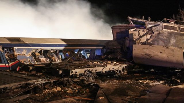 Σύγκρουση τρένων στα Τέμπη: «Τα ηλεκτρονικά συστήματα δεν λειτουργούν εδώ και χρόνια» – Καταγγελία “βόμβα” του προέδρου των μηχανοδηγών ΟΣΕ (Video)