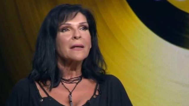 Φίσκα στα λεφτά η Σοφία Βόσσου: «Για μια βραδιά έπαιρνα…»