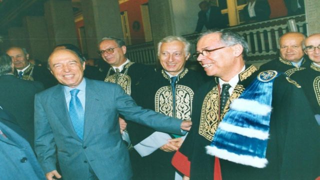 Πέθανε ο Σπύρος Σημίτης – Θρήνος στην οικογένεια του πρώην πρωθυπουργού