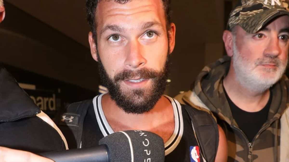 Survivor All Star – Στάθης Σχίζας: «Ντροπή σε όλους τους υπεύθυνους! Θρηνούμε τόσο κόσμο, δεν υπάρχει λόγος να ασχοληθούμε με το Survivor»