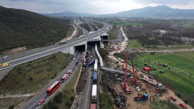 Τραγωδία στα Τέμπη: «Λύγισαν» οι μηχανοδηγοί στο σημείο της τραγωδίας – «Τρέμαμε όλοι» (Video)
