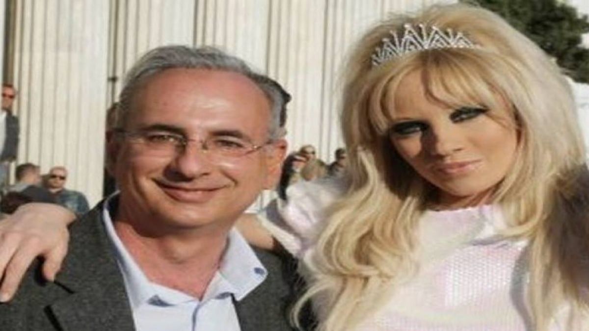 «One night stand, πορνεία στα διάφορα ξενοδοχεία…»: Κόλαφος ο πατέρας της Τζούλιας Αλεξανδράτου