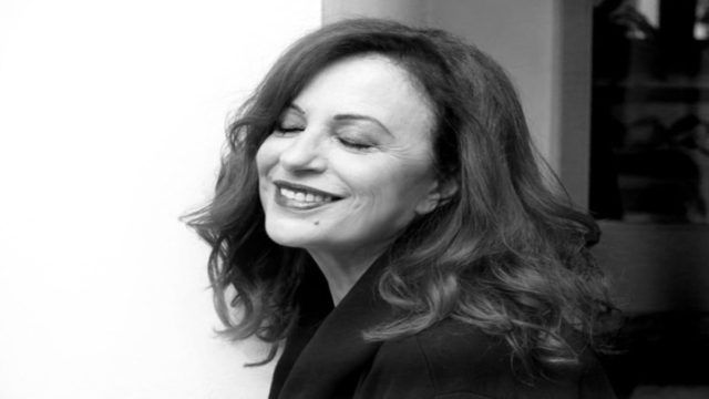Αγνώριστη με κοντό μαλλί και μαγιό: Η φωτογραφία της 16χρονης Χάρις Αλεξίου θα σας αφήσει άφωνους!