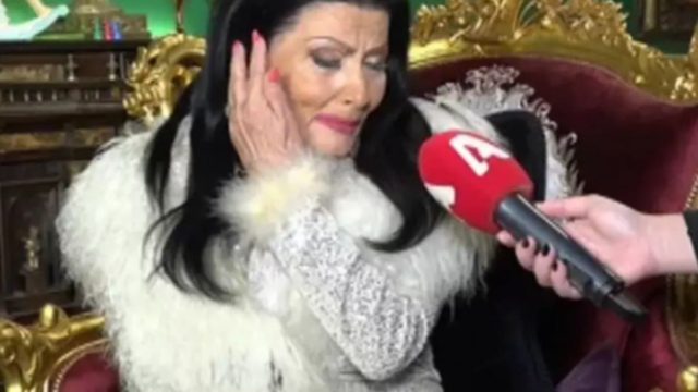 Δάκρυσε η Ζωζώ Σαπουντζάκη: «Μου λείπει πολύ…»