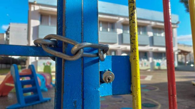 Έκτακτη απόφαση για τα σχολεία: Πότε κλείνουν για καλοκαίρι και πότε ξεκινούν οι εξετάσεις