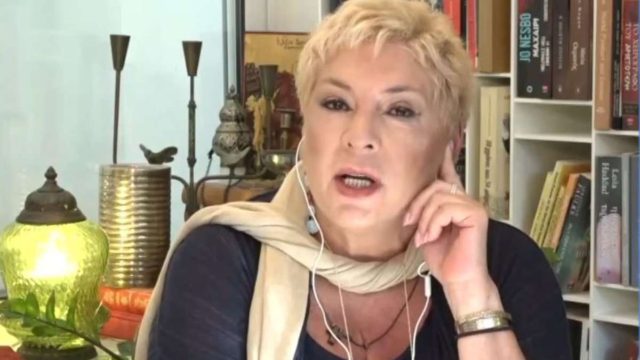 Αποκάλυψη «βόμβα» από Δήμητρα Λιάνη: «Διέθετα ένα μέρος του μισθού μου κάθε μήνα…»