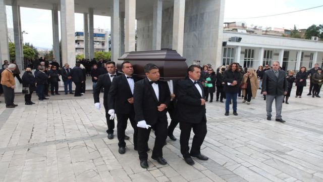Κηδεία Ρένας Κουμιώτη: Σήμερα το τελευταίο αντίο στην σπουδαία ερμηνεύτρια