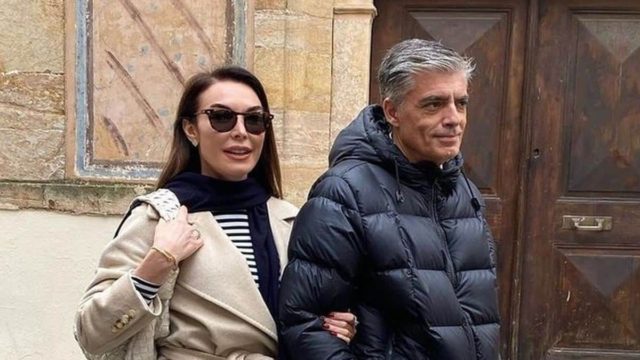 «Ξανανιώνει» στο πλευρό της Τατιάνας Στεφανίδου: Δεν θα πιστεύετε πόσο χρονών είναι ο Νίκος Ευαγγελάτος
