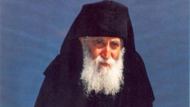 Άγιος Παΐσιος: Μαράζι με προφητεία για τον Χριστό – «Θα τα ακούσει και θα σώσει και τη μητέρα…»