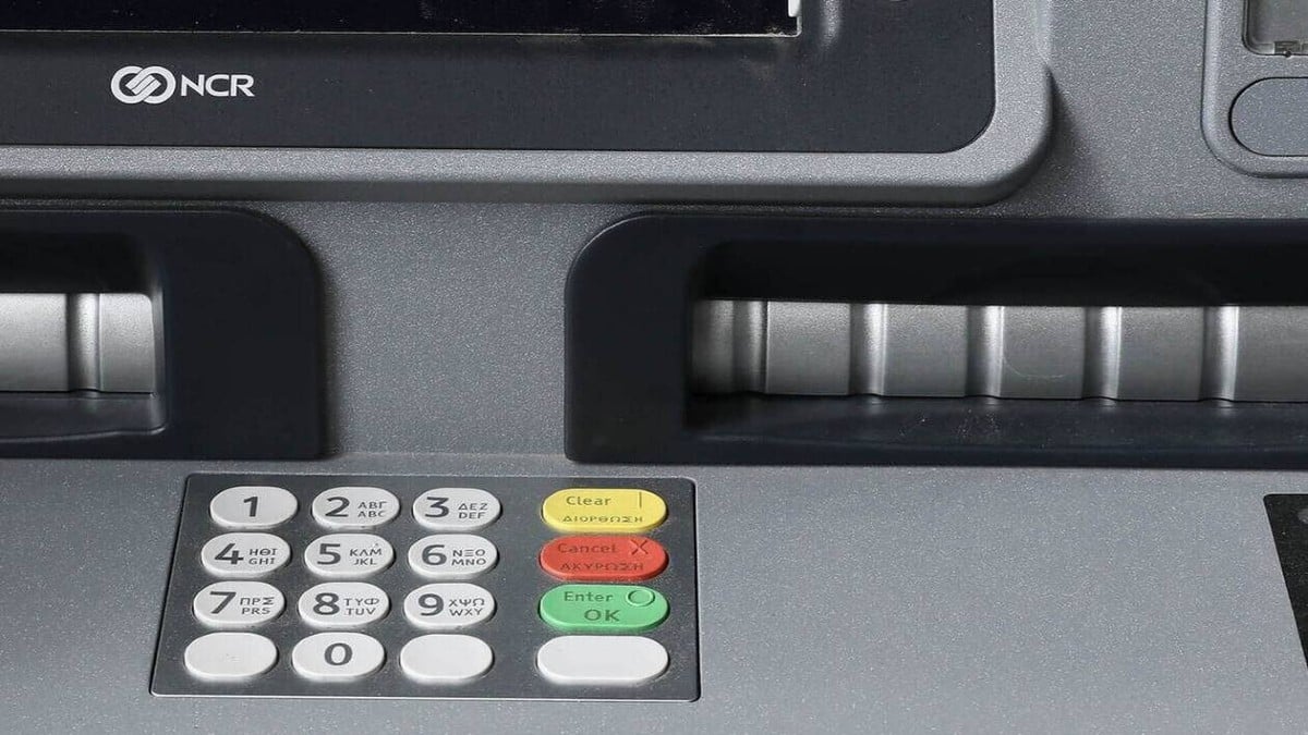 Κανείς δεν μπορεί να βρει την εξήγηση – Ασύλληπτο αυτό που συμβαίνει στα ΑΤΜ της Ελλάδας