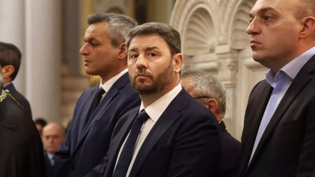 Πασχαλινό «κήρυγμα» από τον Νίκο Ανδρουλάκη: «Προτεραιότητά της κυβέρνησης είναι το πελατειακό κράτος»