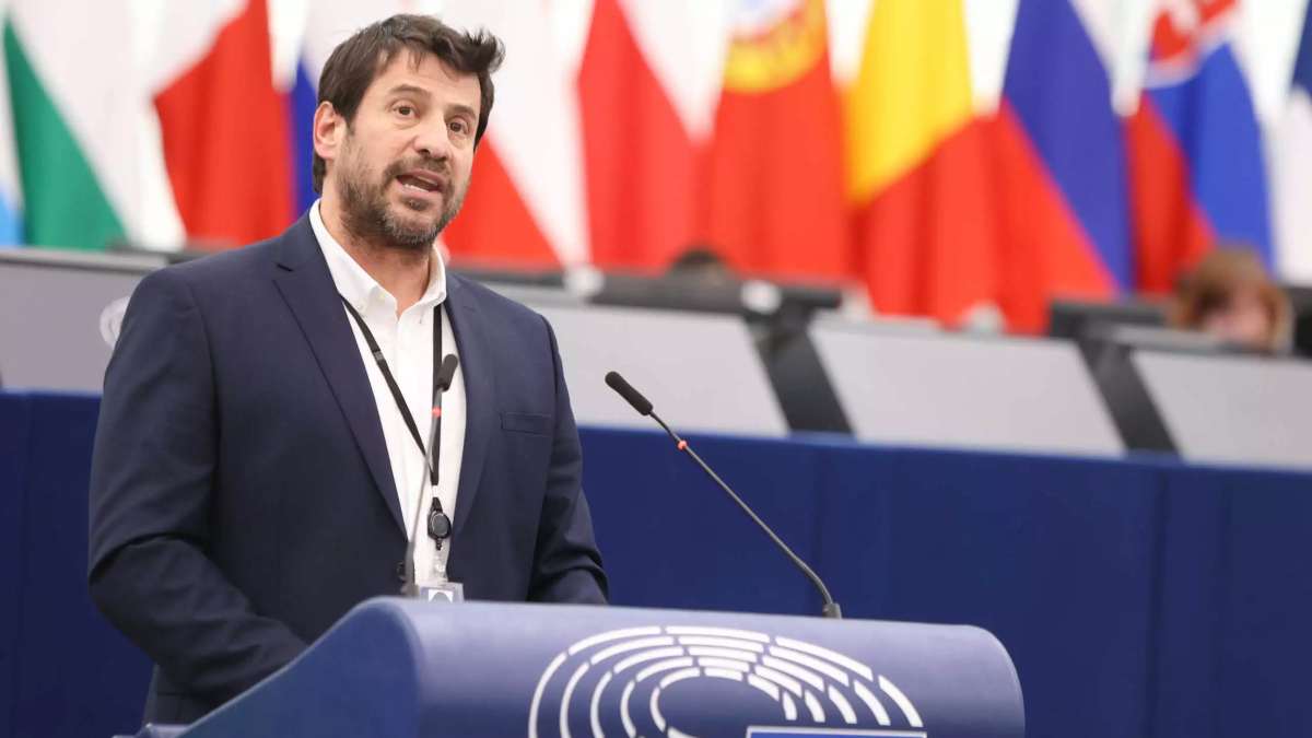 Υπόθεση Γεωργούλη: «Η καταγγέλλουσα είναι ψύχραιμη – Δεν είναι ότι το κάνει για λόγους δικής της προβολής» λέει φίλος της
