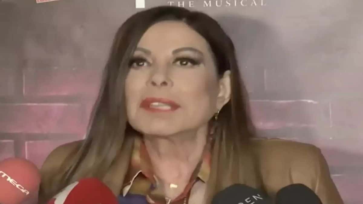 Ανατριχίλα για την Άντζελα Δημητρίου: Η άγνωστη προσωπική ιστορία με τον γιο της που συγκλονίζει