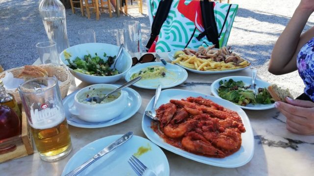 «Η κατάρα της ταβέρνας»: Το φαγητό που λατρεύουν όλοι αλλά κανείς δεν παραγγέλνει σε μαγαζί!