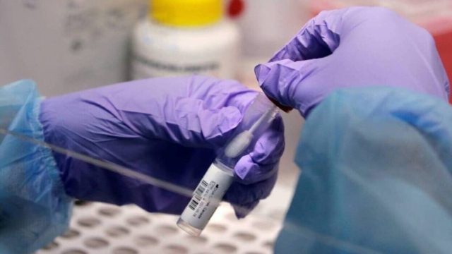 Κορωνοϊός: Έφτασε και στη Βρετανία η υπερμεταδοτική μετάλλαξη της Όμικρον «Αρκτούρος»