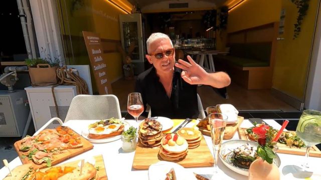 Ο Τάσος Δούσης προτείνει: Το καλύτερο παγωτό και brunch στα Βόρεια!