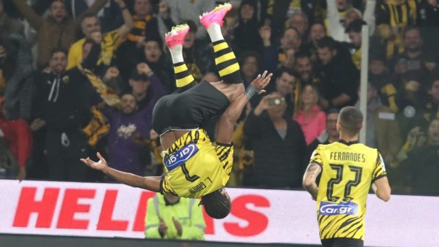 ΑΕΚ-ΠΑΟΚ 4-0: Της Ένωσης οι Αετοί τους «κατασπάραξαν» και πάνε φουλ για τίτλο!