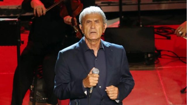 «Ξέσπασε» ο Γιώργος Νταλάρας: «Η μητέρα μου ήταν μια…» – Συγκλονιστική εξομολόγηση από τον τραγουδιστή!