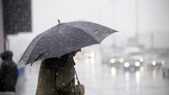 Καιρός σήμερα 18/4: Έντονα φαινόμενα με καταιγίδες στις περισσότερες περιοχές της χώρας – «Καμπανάκι» Αρνιακού, Μαρουσάκη
