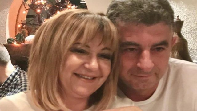 «Δεν μπορώ να είμαι χαρούμενη! Να βρω τρόπο να πετάξω στα σύννεφα και να σ’ ανταμώσω… να πιαστούμε χέρι χέρι…» – Συγκλονίζει η σύζυγος του Καραϊβάζ για όσους πέρασαν το Πάσχα χωρίς τους αγαπημένους τους