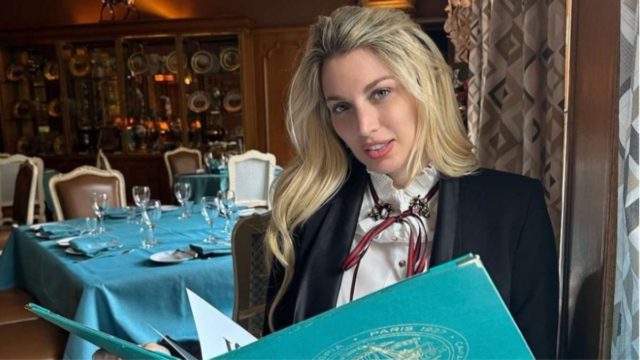 Κόλαφος η Κωνσταντίνα Σπυροπούλου: Η «πληρωμένη» της απάντηση σε follower που της την είπε για το παιδί της