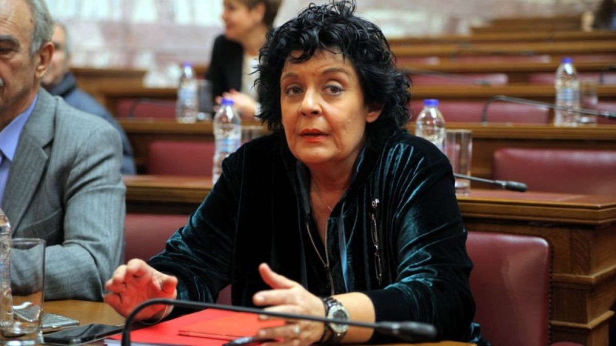 Μοιάζουν σαν…φωτοτυπίες: Αυτή είναι η άγνωστη αδελφή της Λιάνας Κανέλλη (photos)