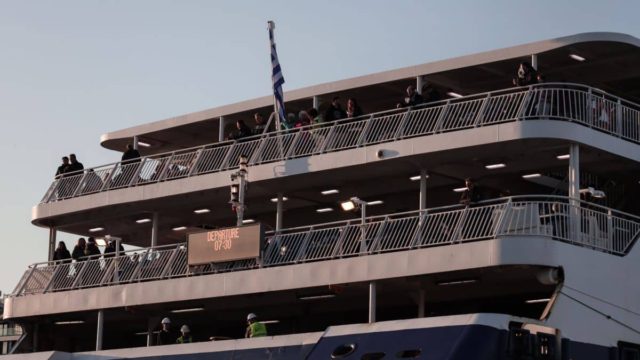 Ξεκίνησε η έξοδος των εκδρομέων του Πάσχα, γεμάτα φεύγουν πλοία και ΚΤΕΛ!  Έκτακτα μέτρα της Τροχαίας